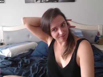 girl
        bluexstacey cam image #6557992