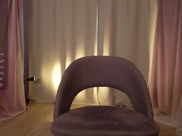 girl
        aurora_the_ballerina cam image #4353589