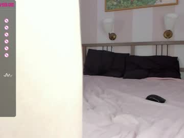 girl
        poisonn_girl cam image #1981937