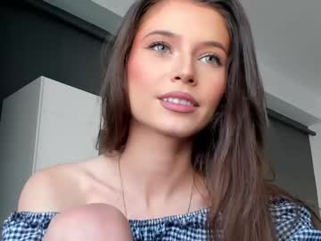 girl
        isia_slay cam image #431621