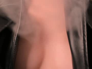 girl
        lauratanguy cam image #5067214