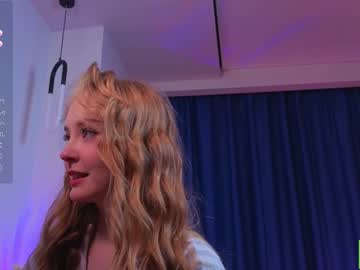 girl
        lissa_meooow cam image #4041562