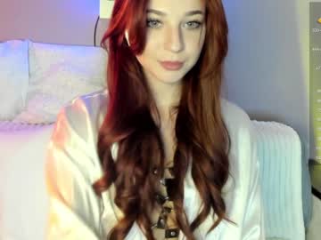 girl
        zoe__0 cam image #2524171