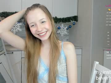 girl
        beverlyvega cam image #471839