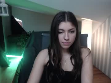 girl
        _nel cam image #7452