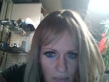 girl
        bigbootaybrittney cam image #4168111