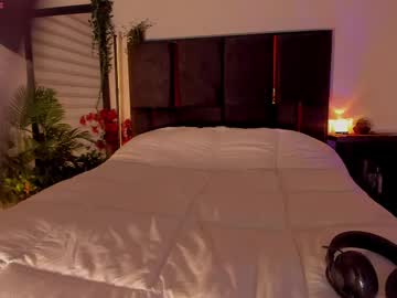 girl
        nebamazee cam image #6305043