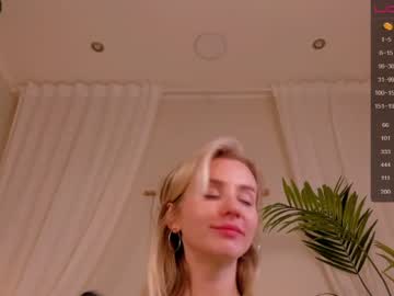 girl
        coy_tessa_ cam image #1805251