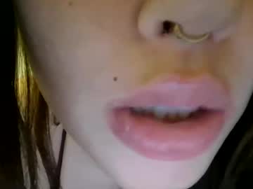 girl
        ryleeryders cam image #6364108