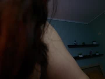 girl
        kairafantasy cam image #5606372