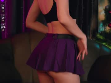 girl
        lil_raysss cam image #5947665