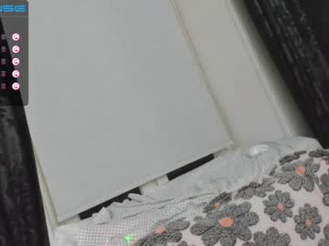 girl
        cand_ysweets_ cam image #2196762