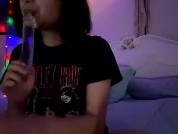 girl
        vcherrypi3 cam image #6205256