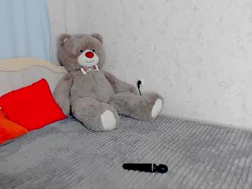 girl
        nika_tailor cam image #5720832