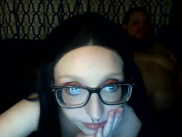 couple
        chivapounder cam image #5759134