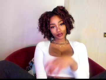 girl
        napudi1 cam image #465778