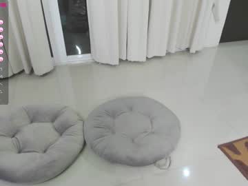 couple
        ellcrys cam image #1117000