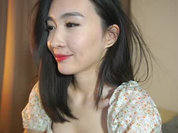 girl
        natsumiito cam image #5038705