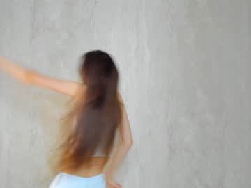 girl
        cutie_ghostie cam image #3514092