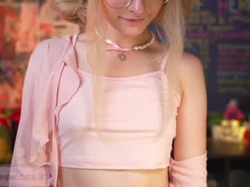 girl
        mana_rose cam image #4596563