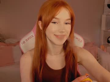 girl
        leahsthetics cam image #3834777