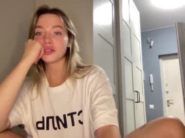 girl
        angel_from_sky cam image #2047163