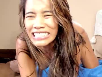 girl
        bigtroublelittlechina cam image #4898632