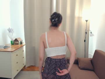 girl
        sun_mylove cam image #1575775