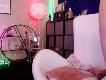 girl
        milf_lacey cam image #2096204