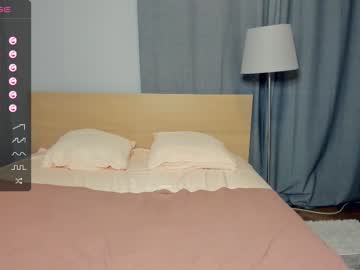 girl
        white_vsensation cam image #2367160