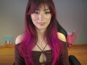 girl
        greeny_mat cam image #5074348
