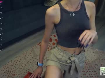girl
        audreycarvin cam image #4768319