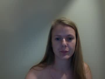 girl
        biigbb cam image #271108