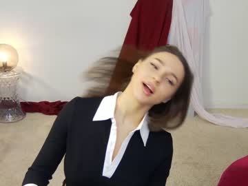 girl
        annesense cam image #1289792