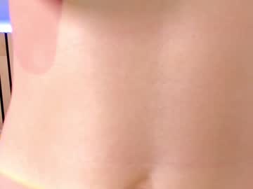 girl
        little_effy18 cam image #4012996