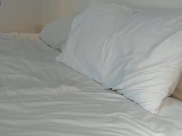 girl
        tia__moon cam image #459862