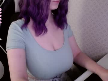 girl
        overoce cam image #4564060