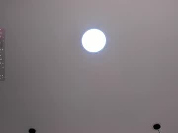 girl
        lili_foxy cam image #5525950