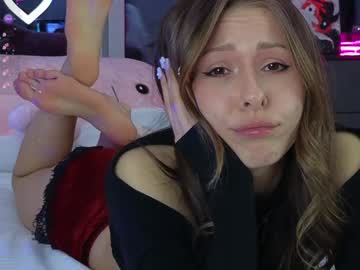 girl
        yononeey cam image #6021650
