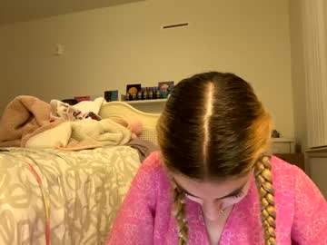 girl
        playboybarbie666 cam image #1845487