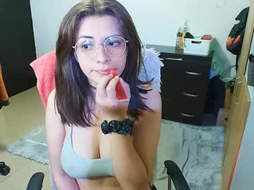 couple
        holly_and_honey_69 cam image #5923461