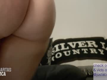 girl
        justababyangel cam image #5908399