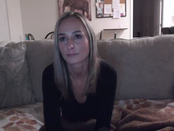 girl
        holihurricane cam image #5487631