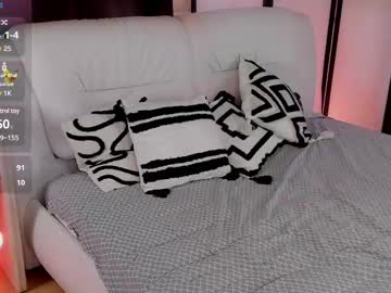 girl
        maricollins cam image #6472497