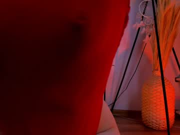 girl
        alice_tucci cam image #4667861