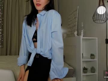 girl
        natsumiito cam image #3434647