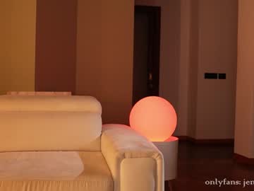 girl
        therealbonnieclydex cam image #4385877