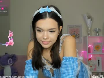girl
        katiefoxie cam image #5357918
