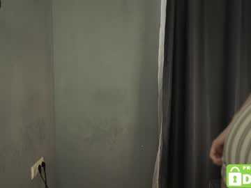 girl
        tessarosse_ cam image #1711354