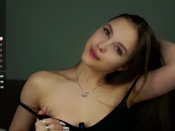 girl
        a_whole_eternity cam image #5159822